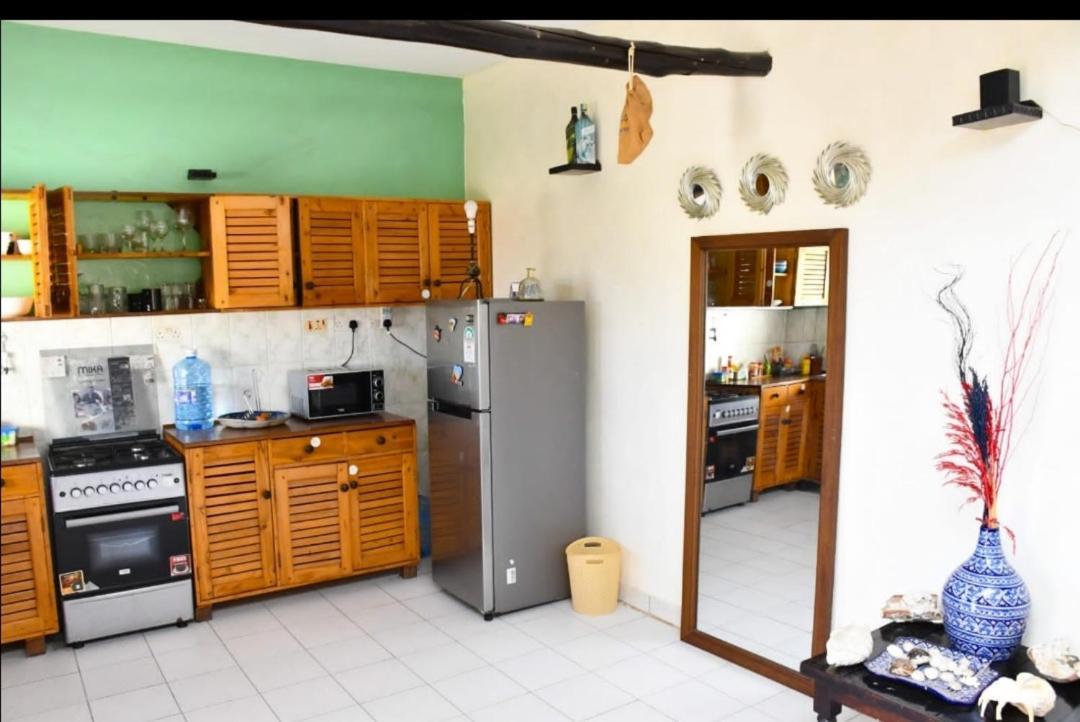 Mavericks Convenient Cozy Loft In Diani'S Cbd Ukunda Ngoại thất bức ảnh