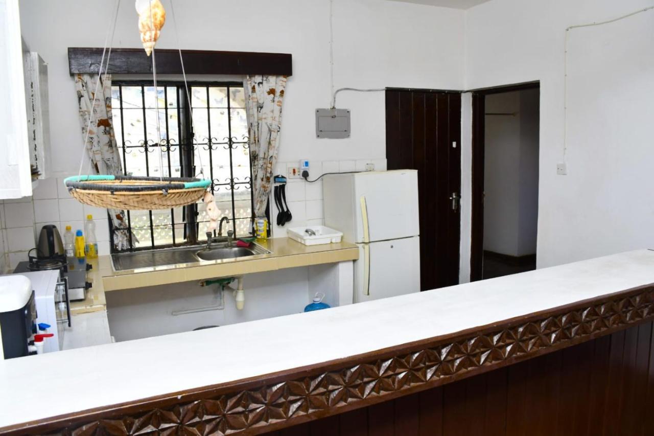 Mavericks Convenient Cozy Loft In Diani'S Cbd Ukunda Ngoại thất bức ảnh