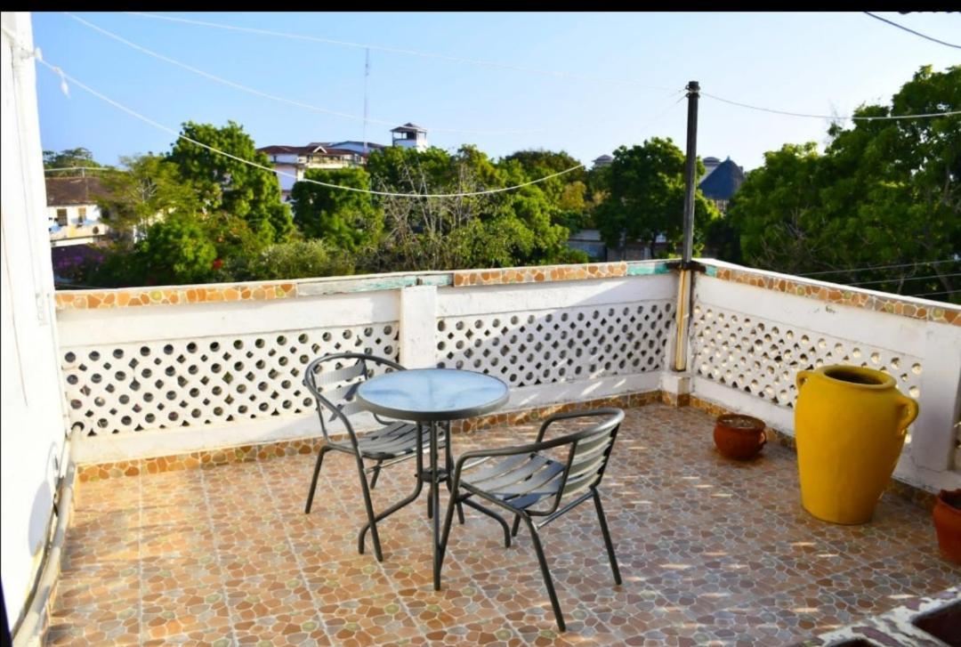 Mavericks Convenient Cozy Loft In Diani'S Cbd Ukunda Ngoại thất bức ảnh