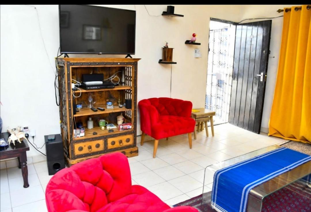 Mavericks Convenient Cozy Loft In Diani'S Cbd Ukunda Ngoại thất bức ảnh