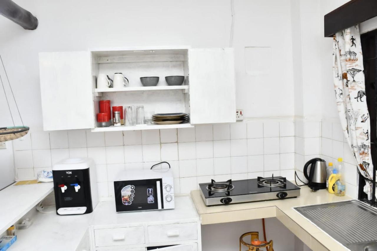 Mavericks Convenient Cozy Loft In Diani'S Cbd Ukunda Ngoại thất bức ảnh