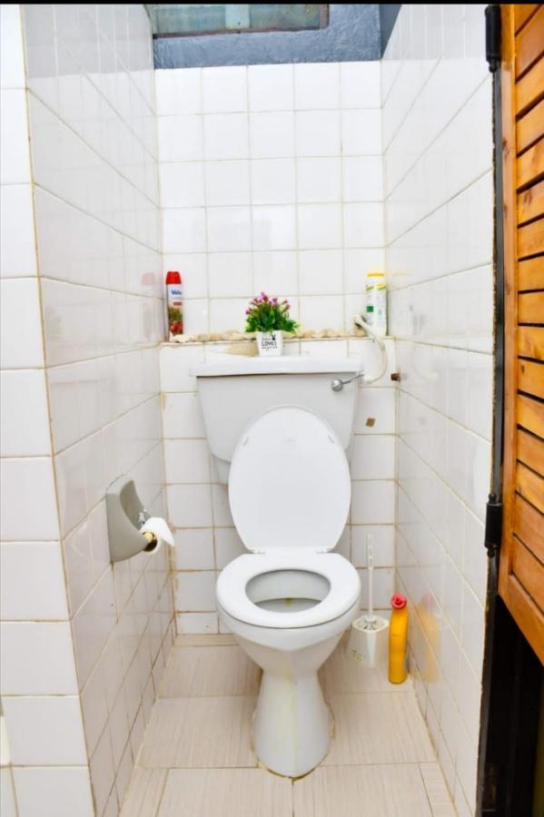 Mavericks Convenient Cozy Loft In Diani'S Cbd Ukunda Ngoại thất bức ảnh