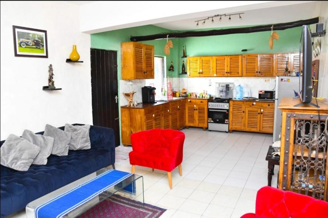 Mavericks Convenient Cozy Loft In Diani'S Cbd Ukunda Ngoại thất bức ảnh