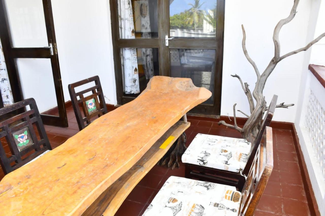 Mavericks Convenient Cozy Loft In Diani'S Cbd Ukunda Ngoại thất bức ảnh