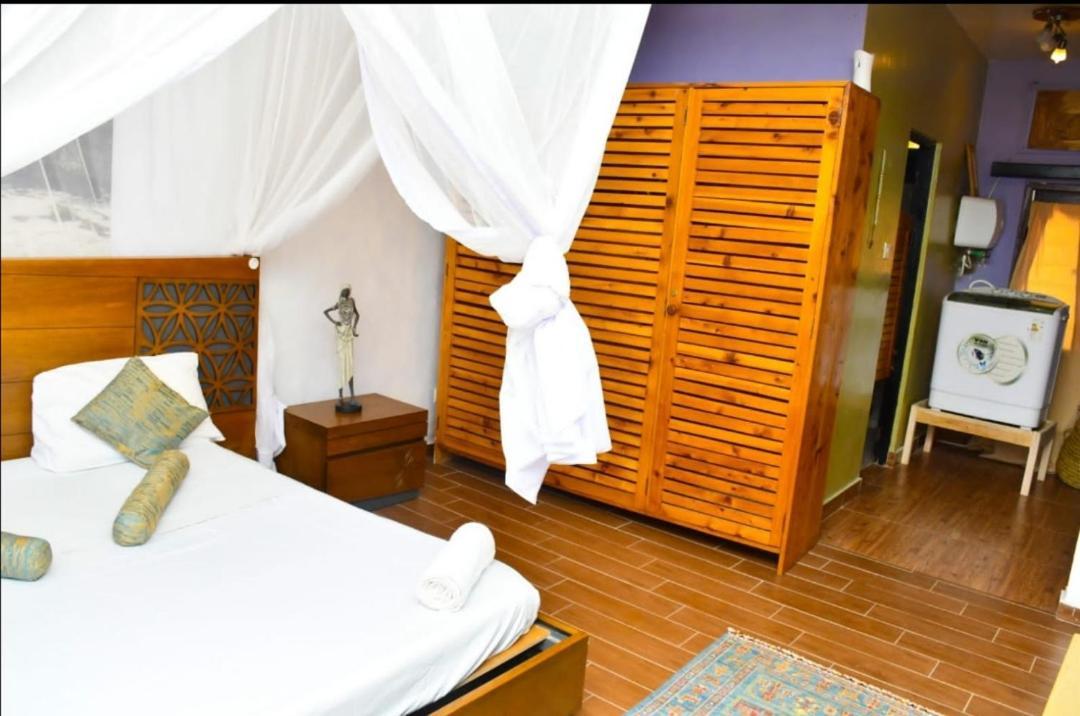 Mavericks Convenient Cozy Loft In Diani'S Cbd Ukunda Ngoại thất bức ảnh