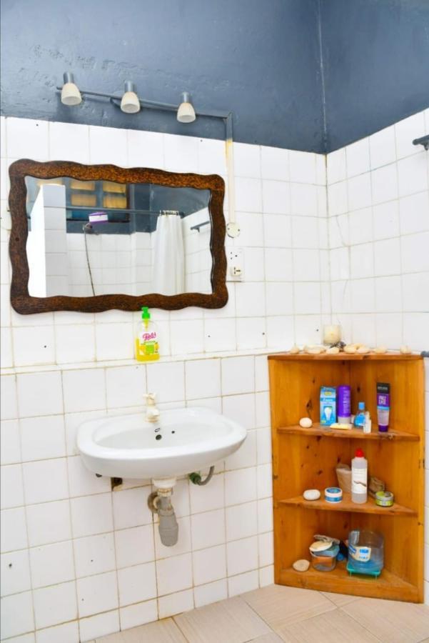 Mavericks Convenient Cozy Loft In Diani'S Cbd Ukunda Ngoại thất bức ảnh