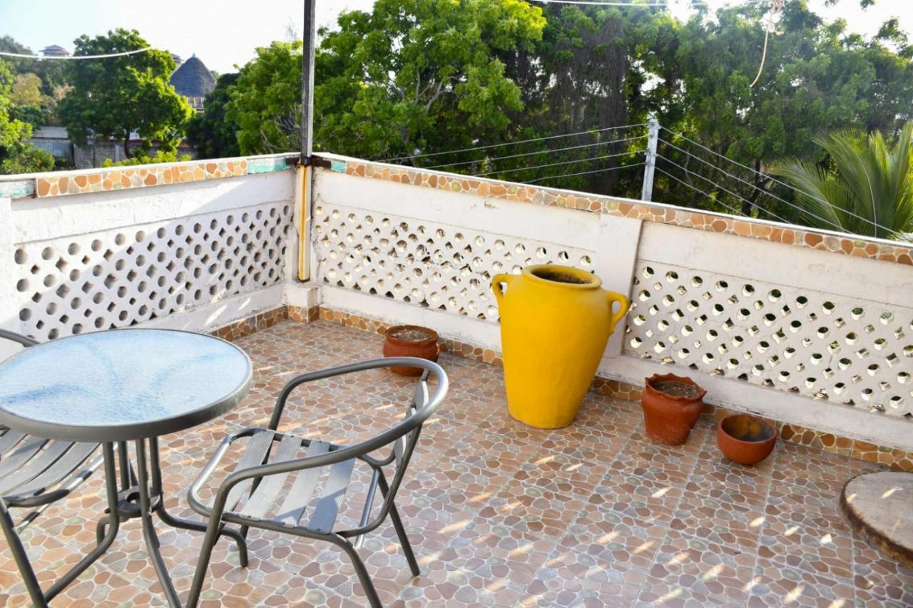 Mavericks Convenient Cozy Loft In Diani'S Cbd Ukunda Ngoại thất bức ảnh